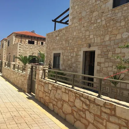 Charming House In With Mountain View Chersonissos