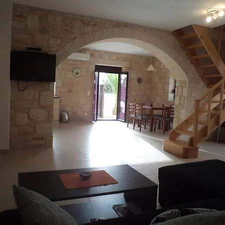 Charming House In With Mountain View *