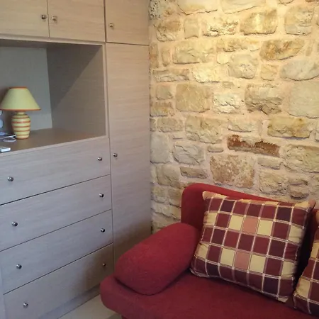 Charming House In With Mountain View Будинок відпочинку *