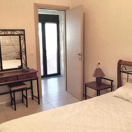 Charming House In With Mountain View Holiday home Hersonissos (Crete)
