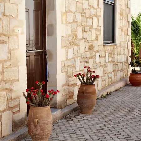 Charming House In With Mountain View Hersonissos (Crete)