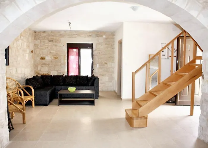 Charming House In With Mountain View Σπίτι διακοπών Χερσόνησος