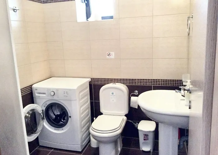 Charming House In With Mountain View