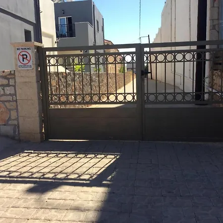 Σπίτι διακοπών Charming House In With Mountain View *