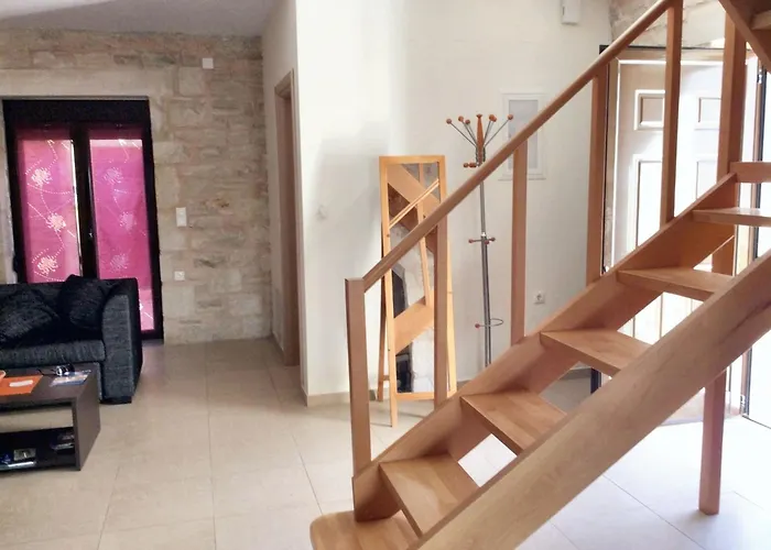 Charming House In With Mountain View بيت للعطل خيرسونِسوس