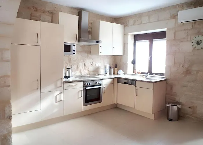 Charming House In With Mountain View بيت للعطل *